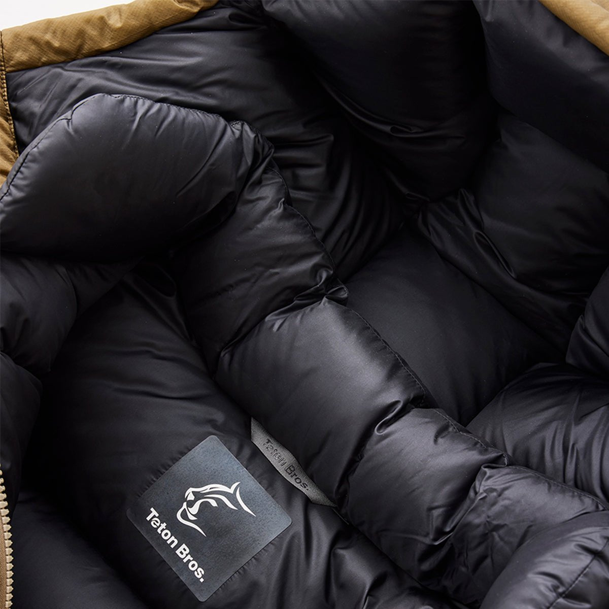 ティートンブロス ベリング フーディー ユニセックス - STRIDE LAB ONLINE STORE(ストライド ラボ)