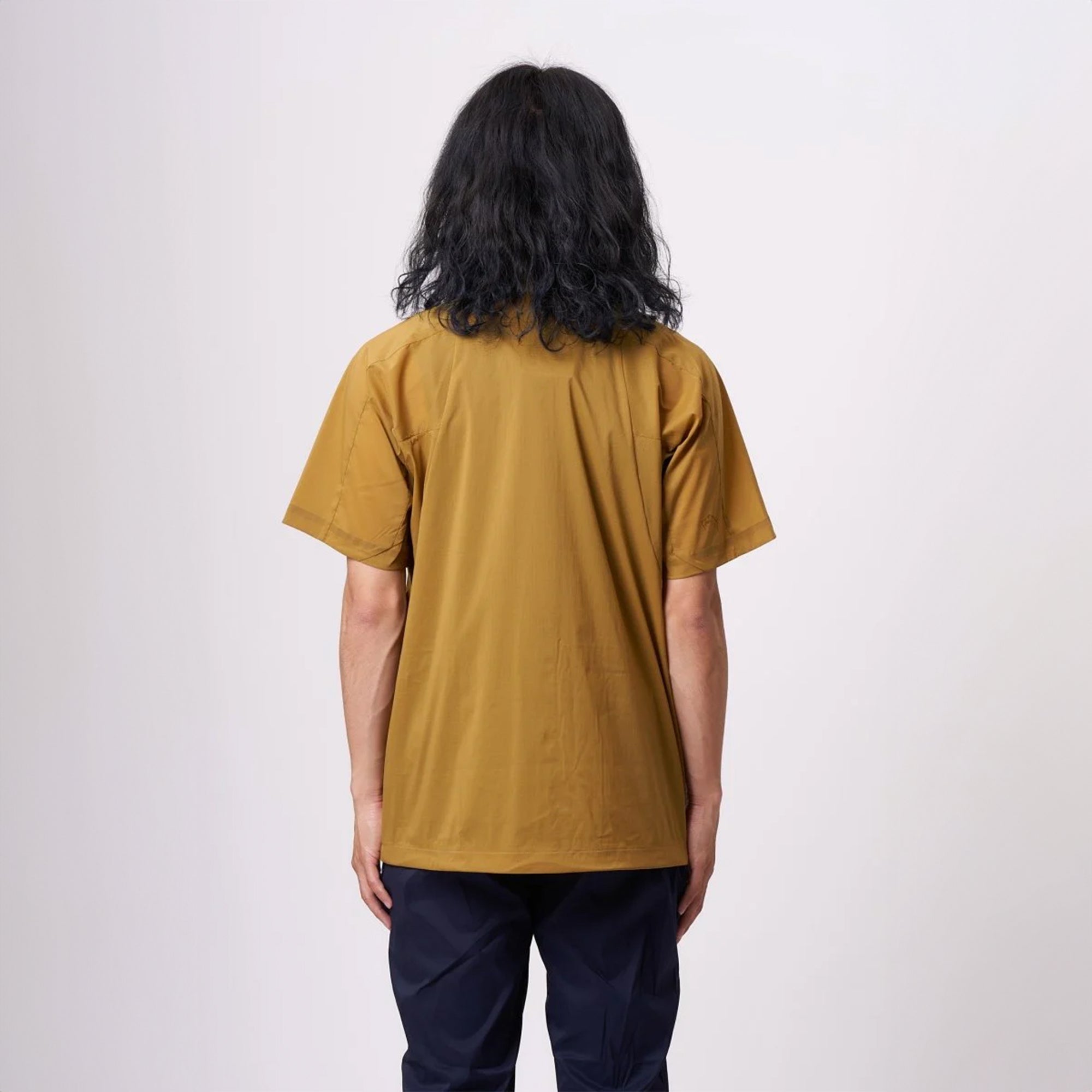 泰顿兄弟公司 泰顿兄弟公司风河衬衫,中性的