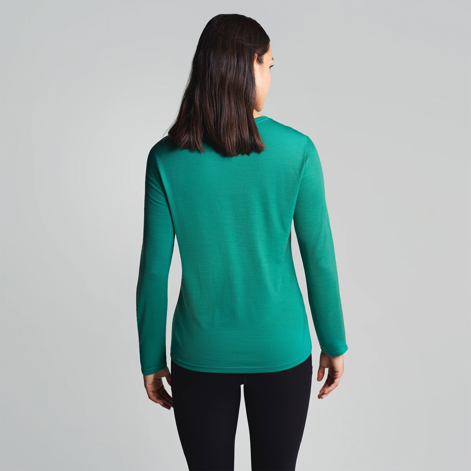 Goat Tee Long Sleeve Crew Women's