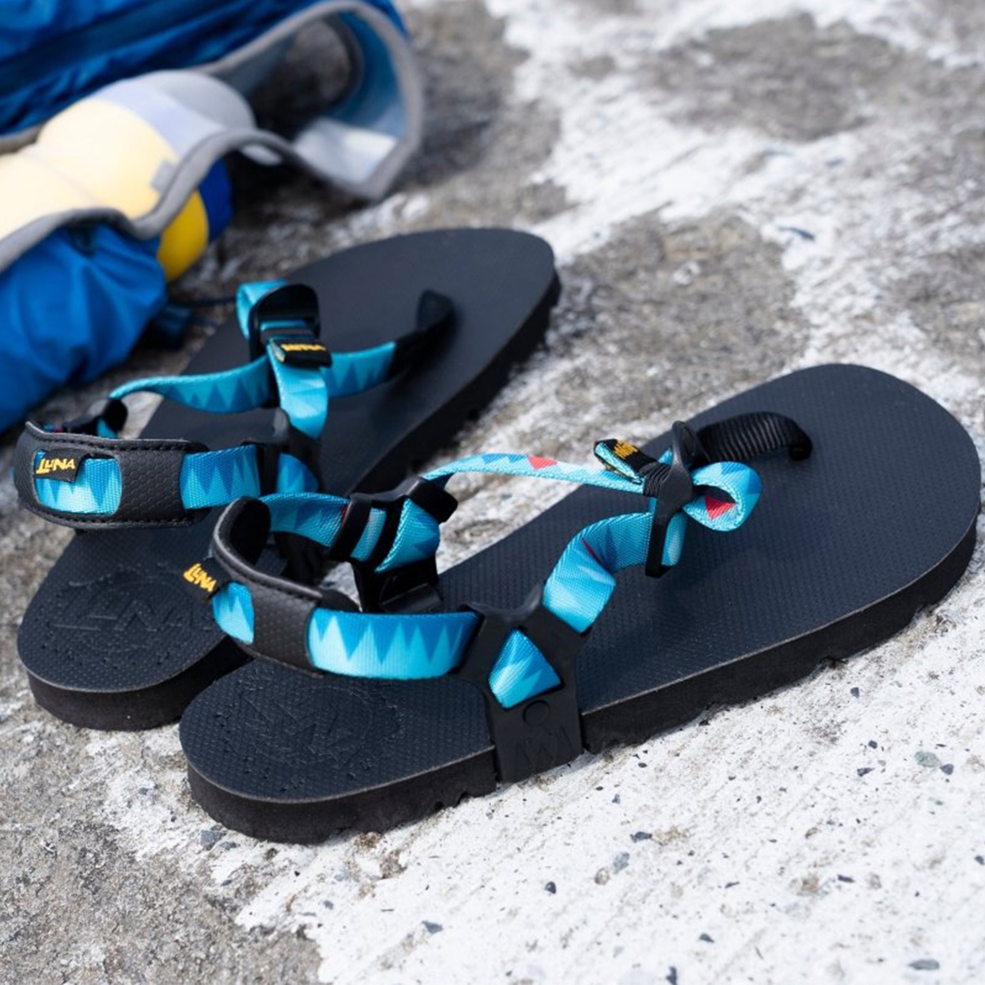 Luna凉鞋Luna凉鞋单翼版山水晶