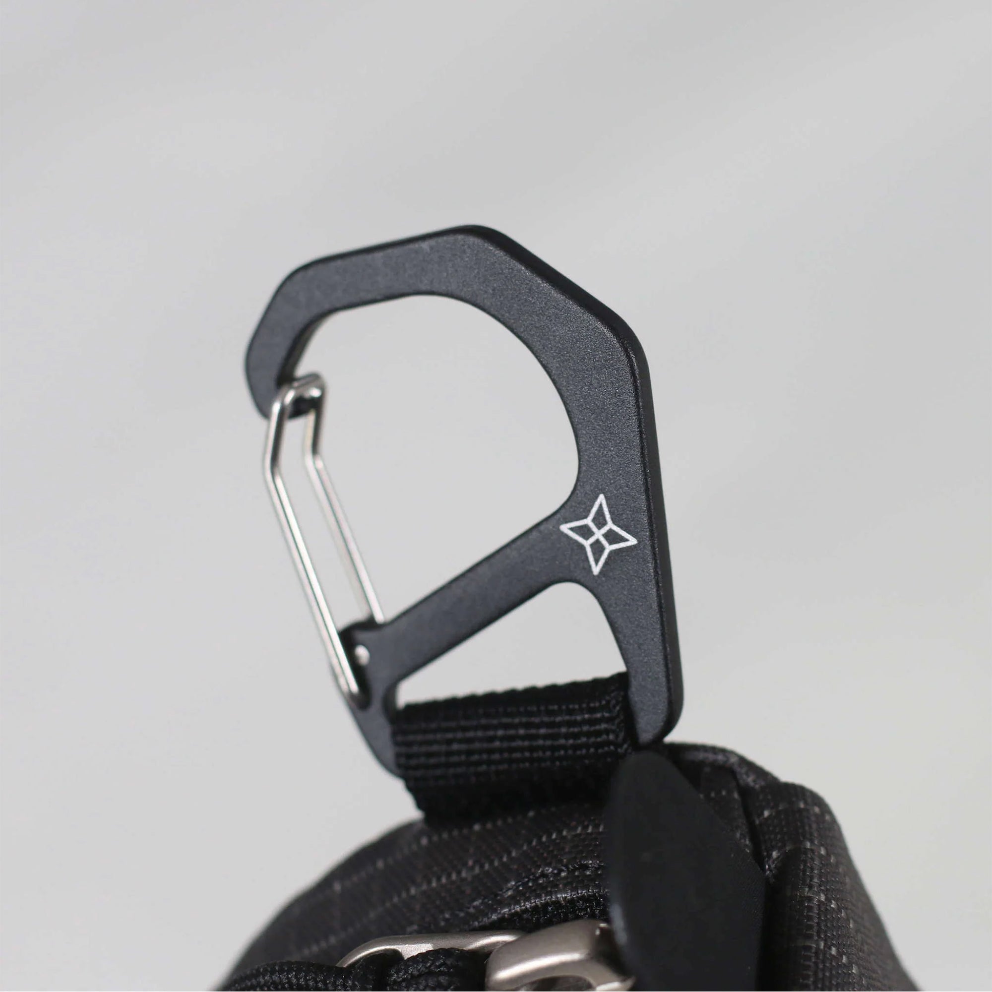 Left -handed shoulder Harness Pouch Snap Lefty [PAAGO WORKS Purgo Works] HIKE Series