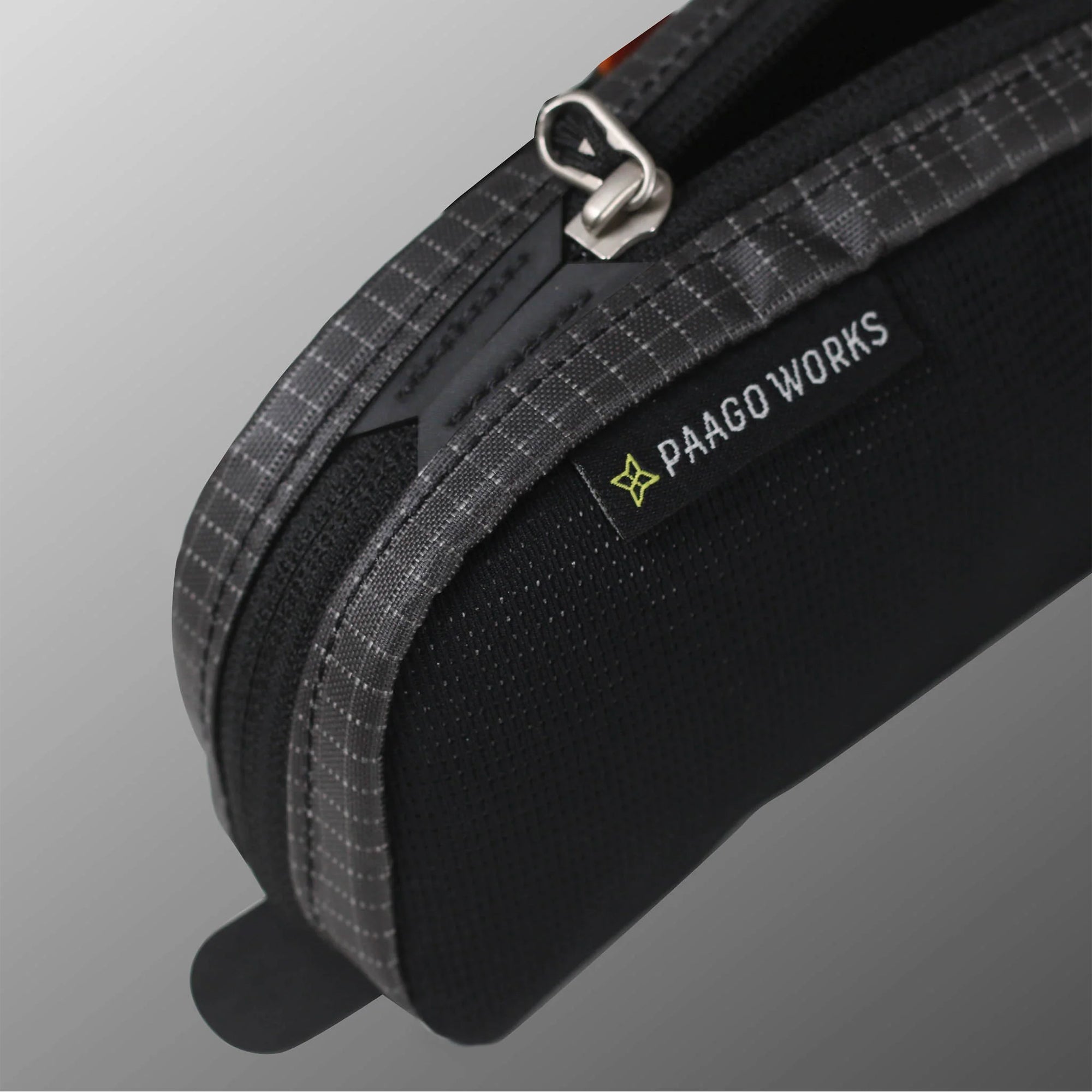 Left -handed shoulder Harness Pouch Snap Lefty [PAAGO WORKS Purgo Works] HIKE Series